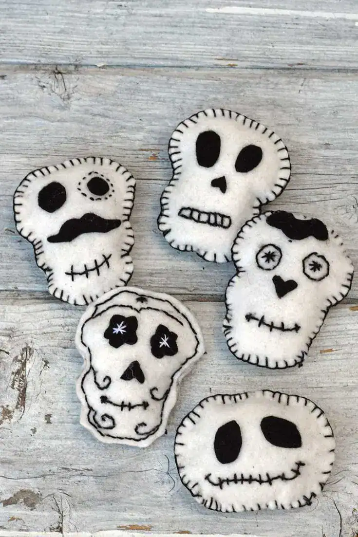 felt skulls