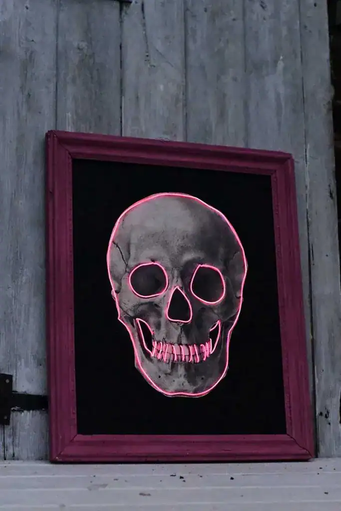 Image for Neon Spooky DIY Skull D&eacute;cor for Halloween