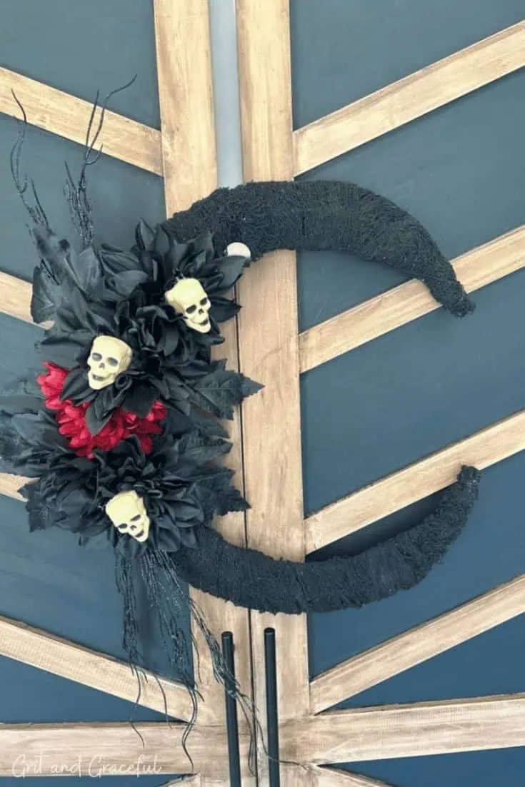 crescent-moon wreath